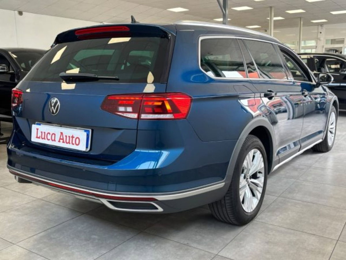 Volkswagen Passat Variant Alltrack 2.0 TDI 200 CV 4MOTION DSG (4)