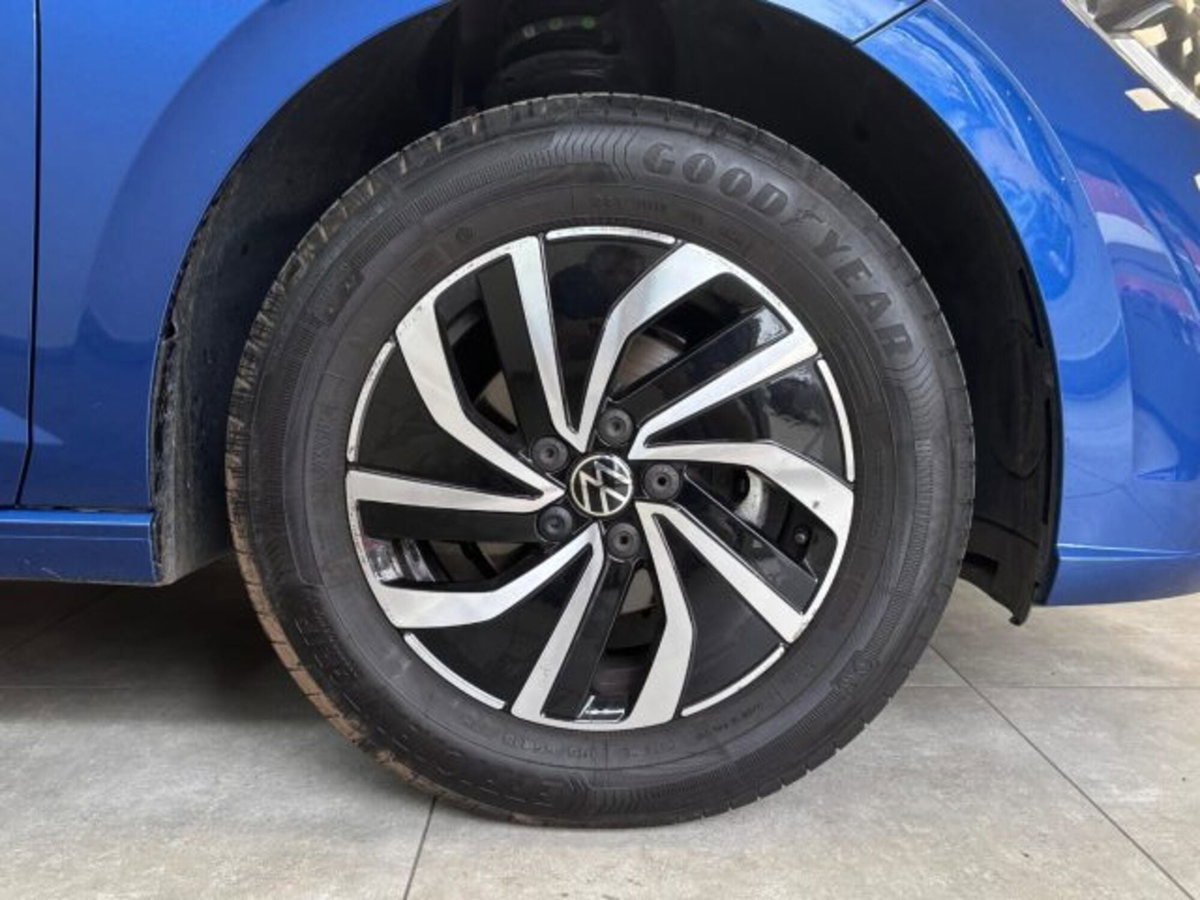 Volkswagen Polo 1.0 tsi Edition 50 95cv dsg (7)