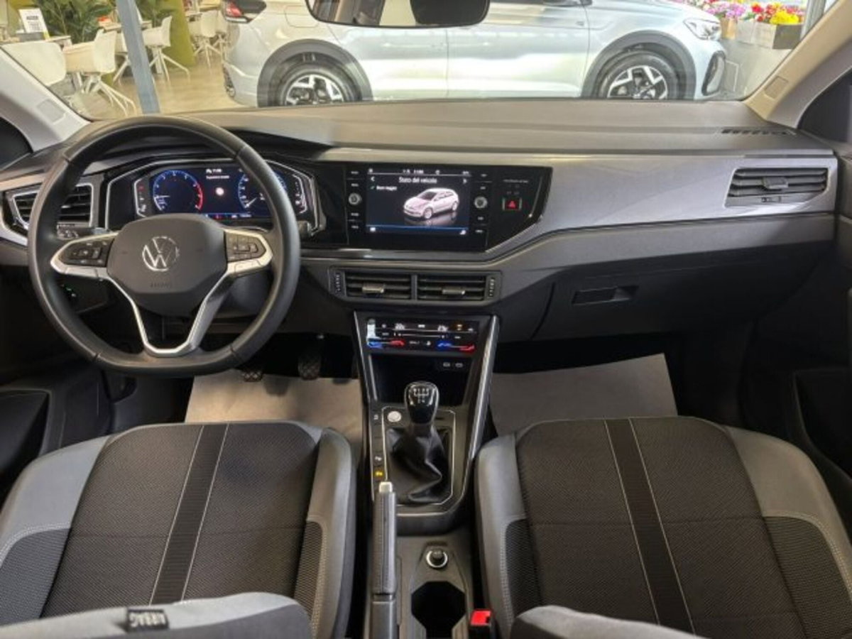 Volkswagen Polo 1.0 tsi Style 95cv (10)