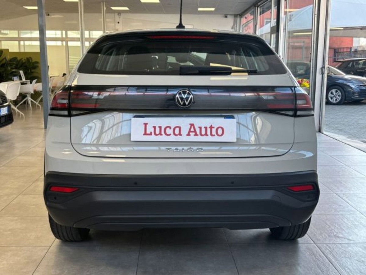 Volkswagen Taigo 1.0 TSI 110 CV DSG R-Line (5)