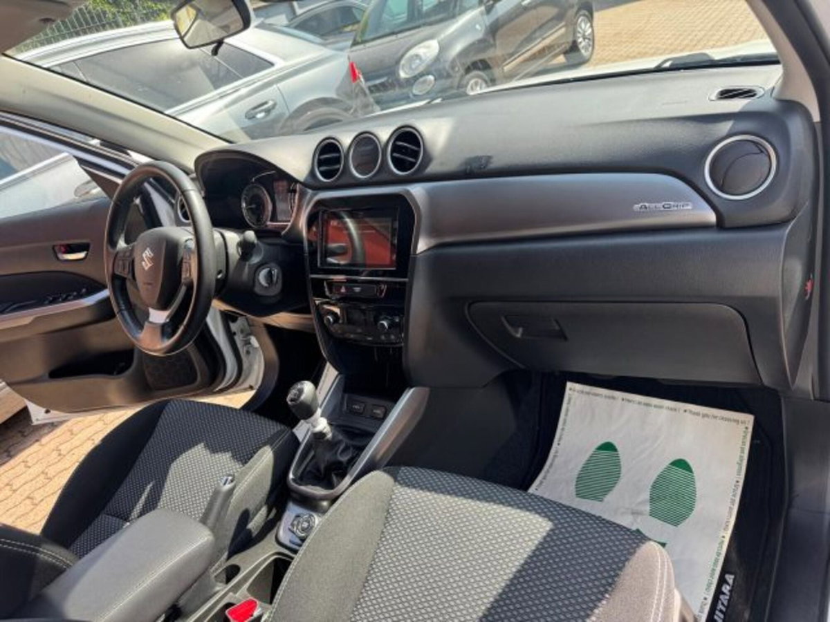 Suzuki Vitara 1.4 Hybrid 4WD AllGrip Easy Cool (10)