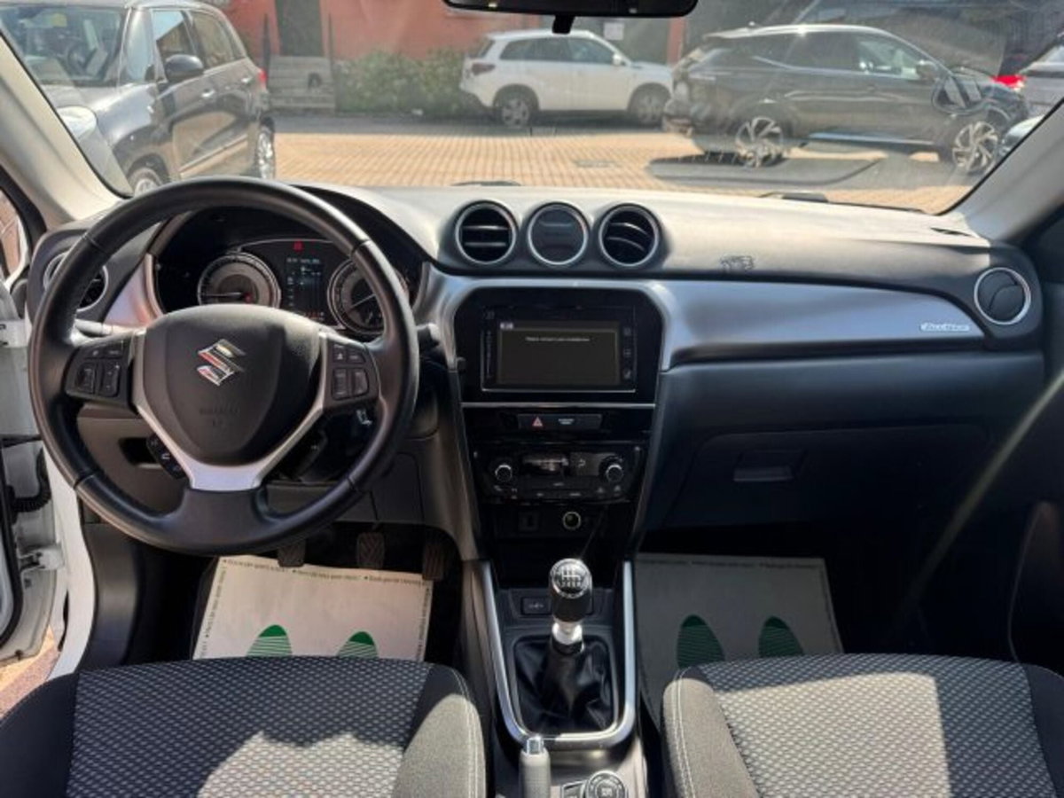 Suzuki Vitara 1.4 Hybrid 4WD AllGrip Easy Cool (9)