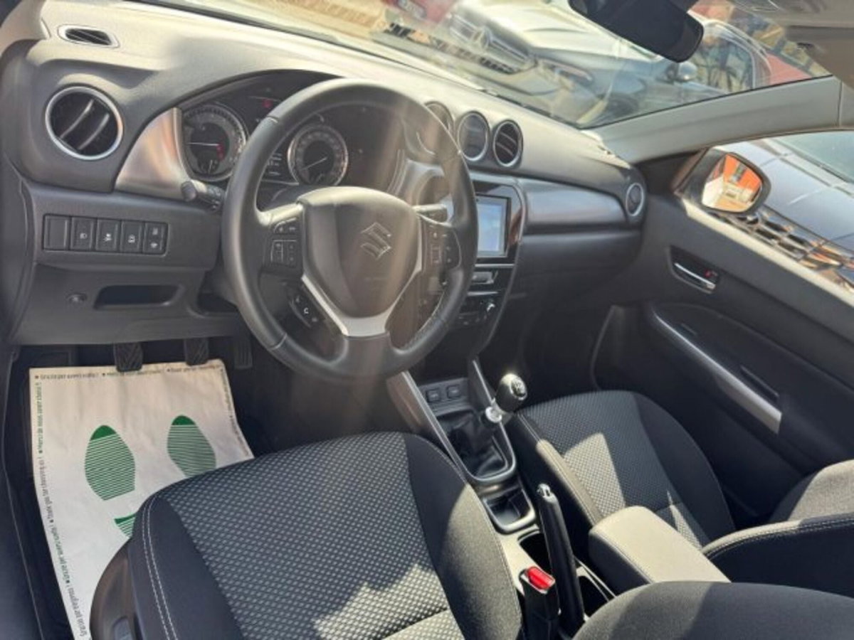 Suzuki Vitara 1.4 Hybrid Easy Cool (16)