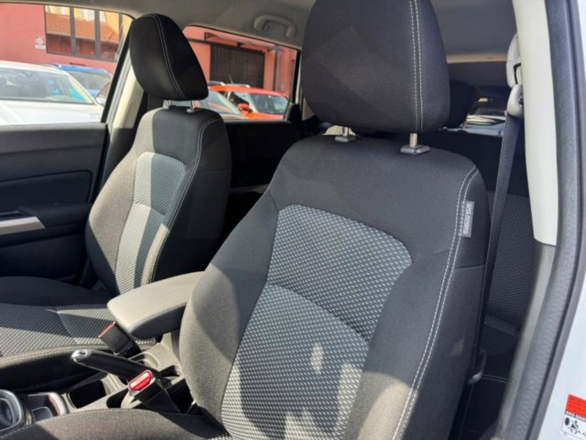 Suzuki Vitara 1.4 Hybrid Easy Cool (18)