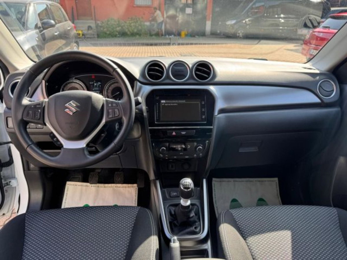Suzuki Vitara 1.4 Hybrid Easy Cool (9)