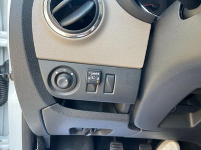 Dacia Lodgy 1.6 8V 85CV 5 posti (8)