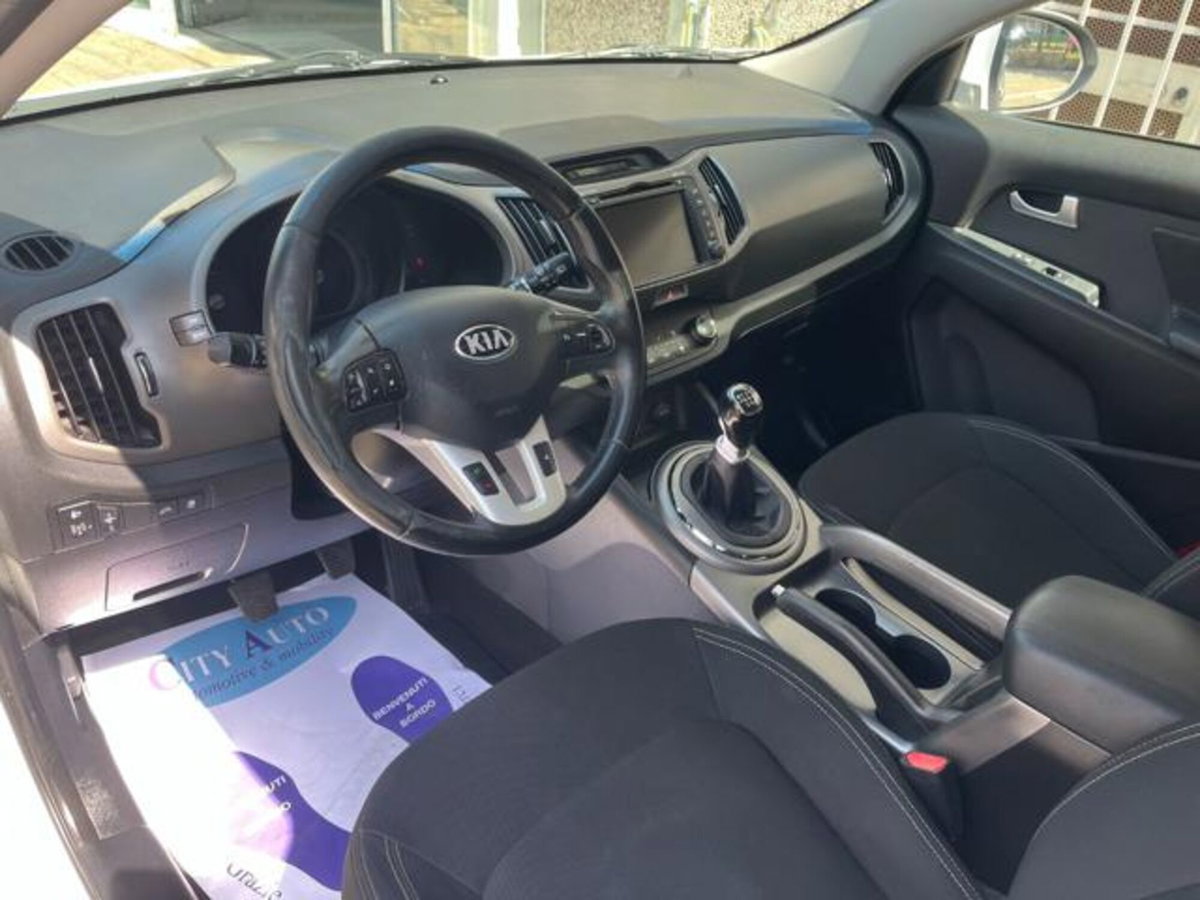 Kia Sportage 1.7 CRDI 2WD Class (9)