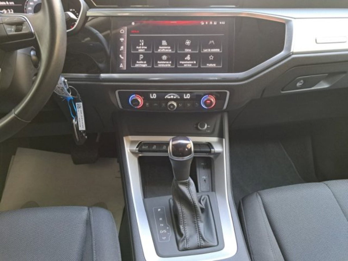 Audi Q3 Sportback 35 TDI quattro S tronic Business Plus (12)
