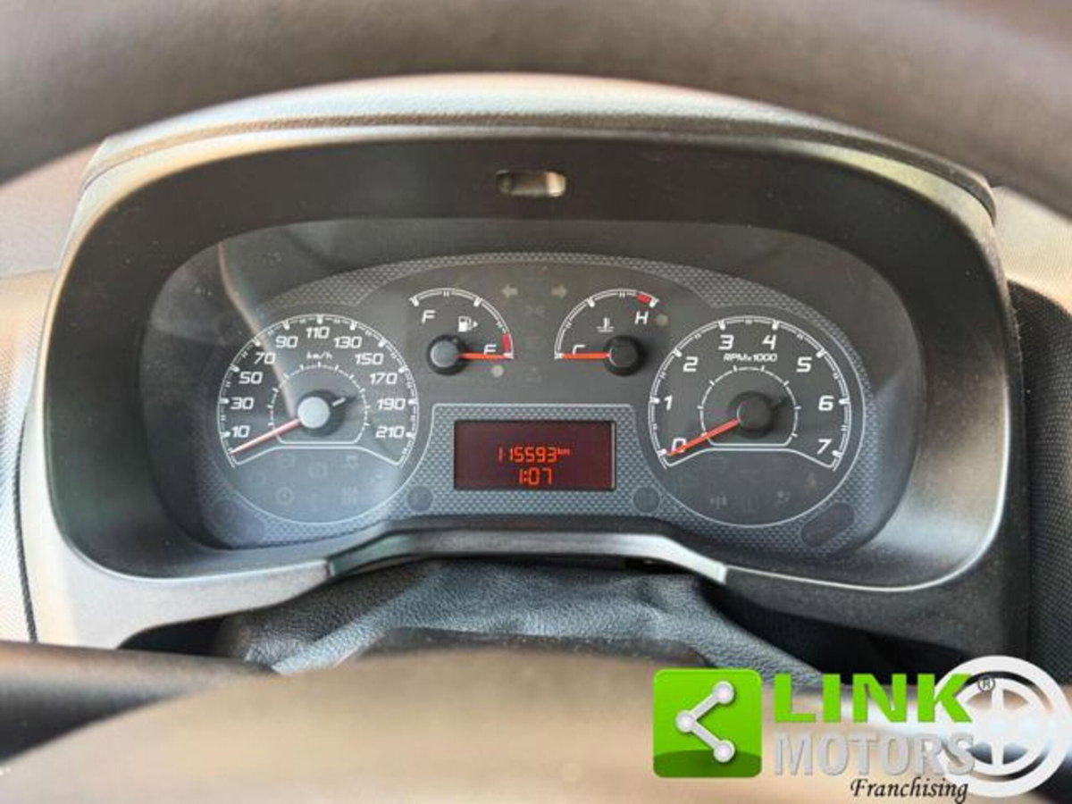 Fiat Fiorino qubo N1 1.3 mjt 95cv trekking (14)
