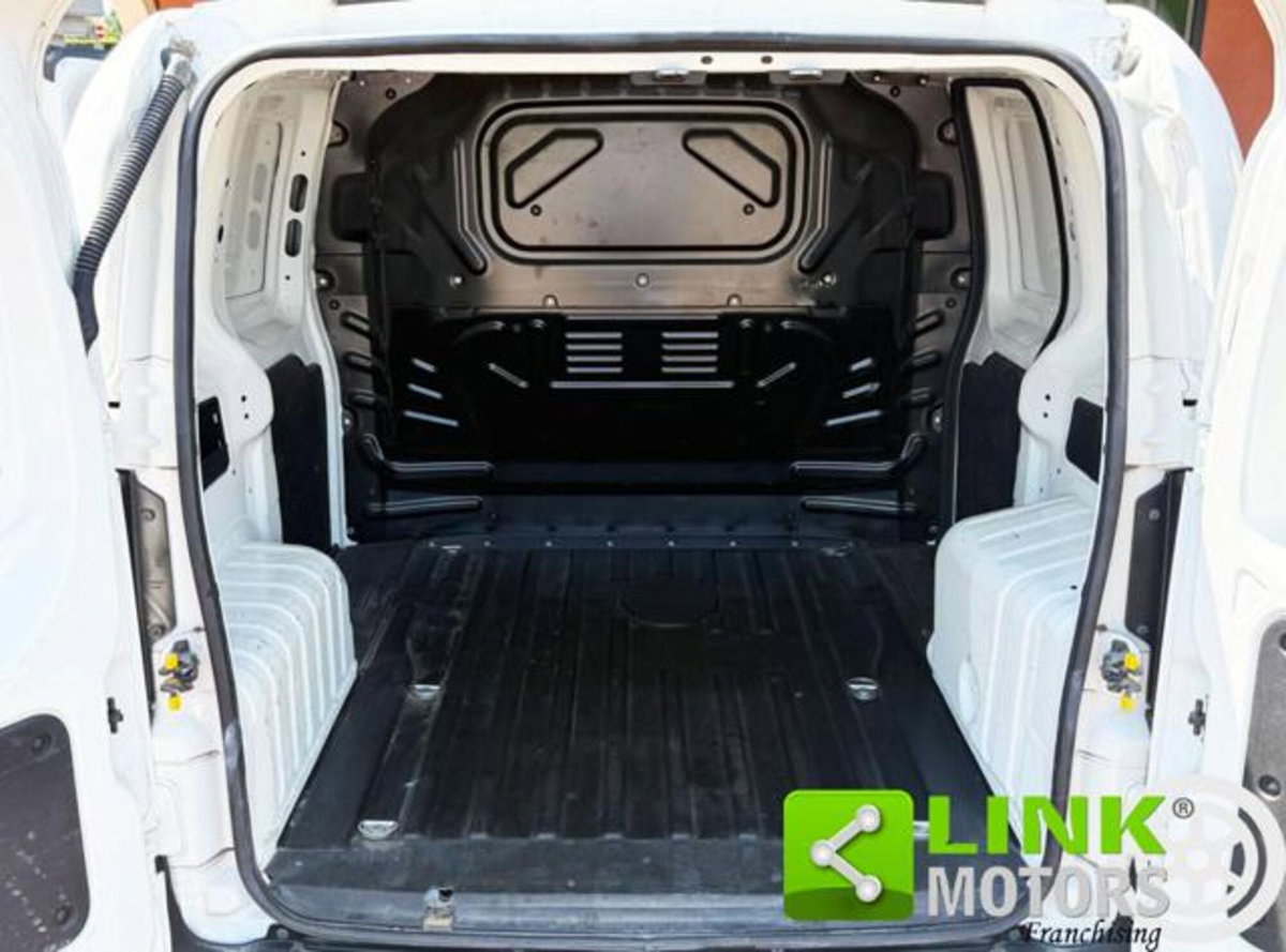 Fiat Fiorino qubo N1 1.3 mjt 95cv trekking (17)