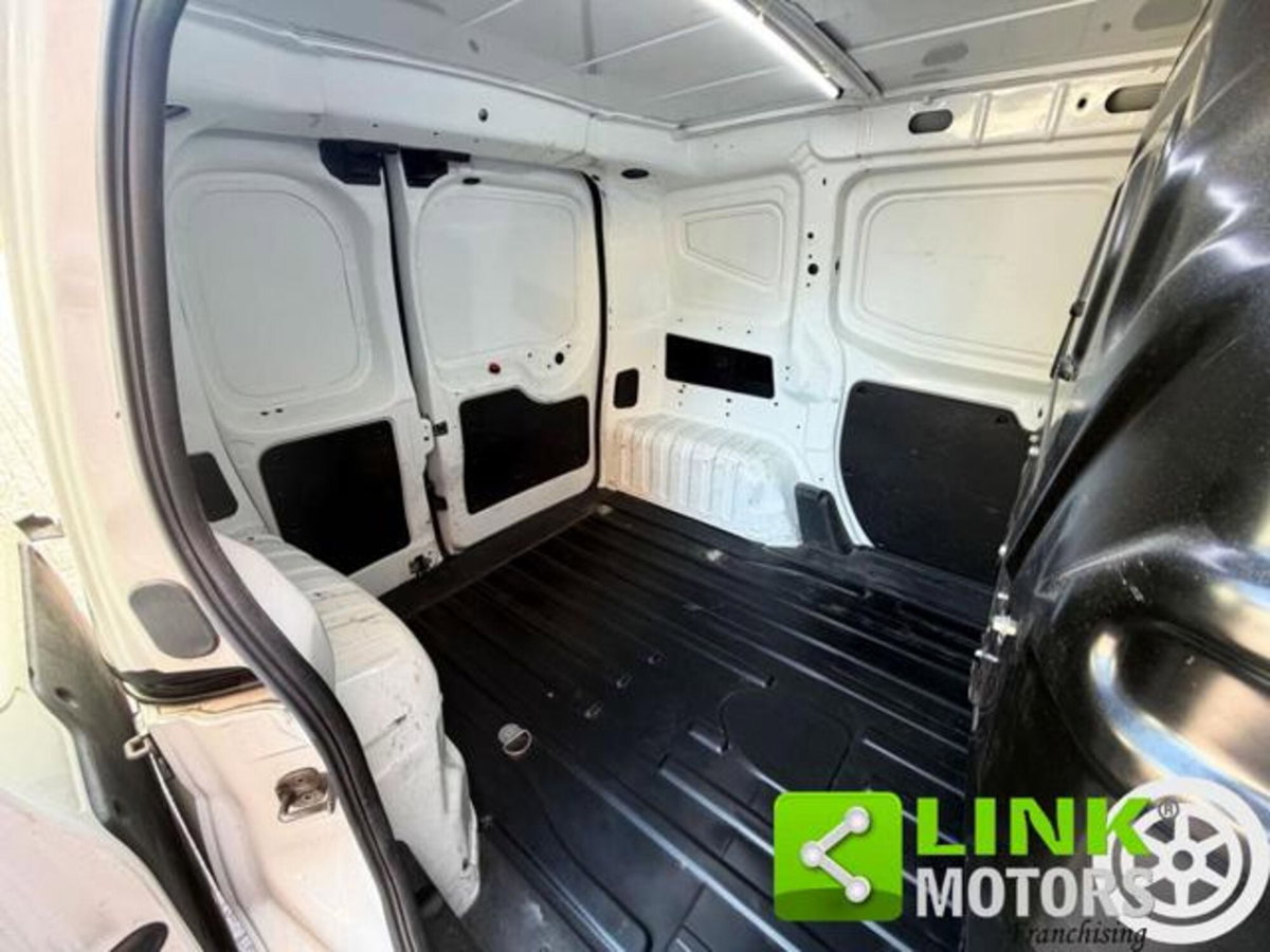 Fiat Fiorino qubo N1 1.3 mjt 95cv trekking (19)