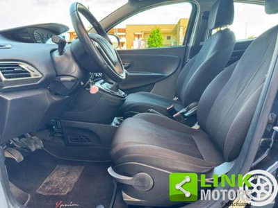 Lancia Ypsilon 1.2 69 CV 5 porte GPL Ecochic Black and Noir (10)