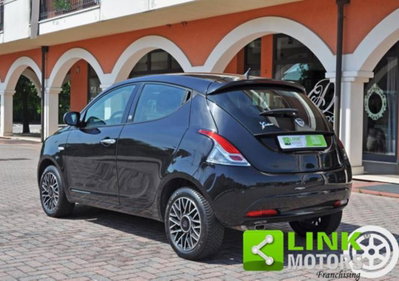 Lancia Ypsilon 1.2 69 CV 5 porte GPL Ecochic Black and Noir (3)
