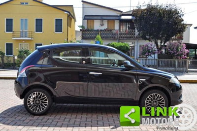 Lancia Ypsilon 1.2 69 CV 5 porte GPL Ecochic Black and Noir (6)