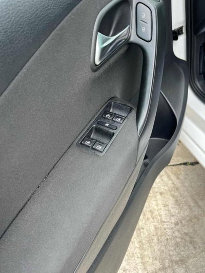 Volkswagen Polo 1.2 TSI 5 porte Highline (10)