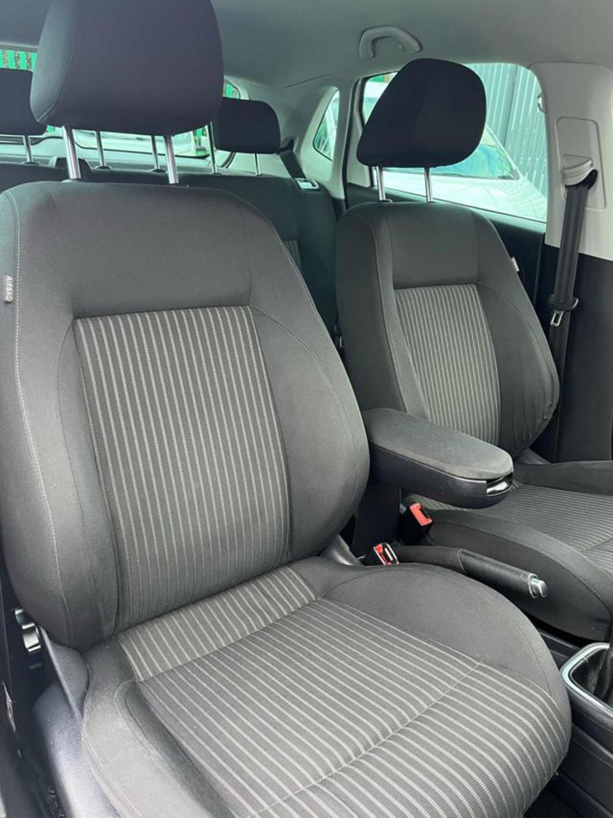 Volkswagen Polo 1.2 TSI 5 porte Highline (8)