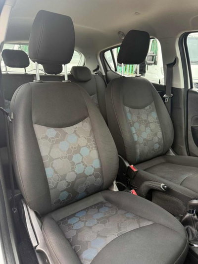 Opel Karl Rocks 1.0 75 CV aut. (7)