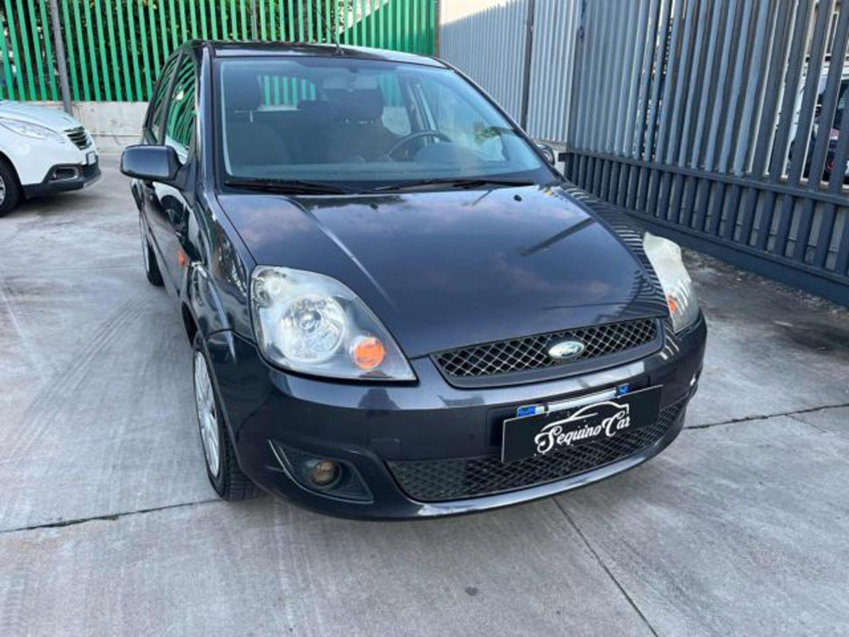 Ford Fiesta 1.2 16V 5p. Ambiente