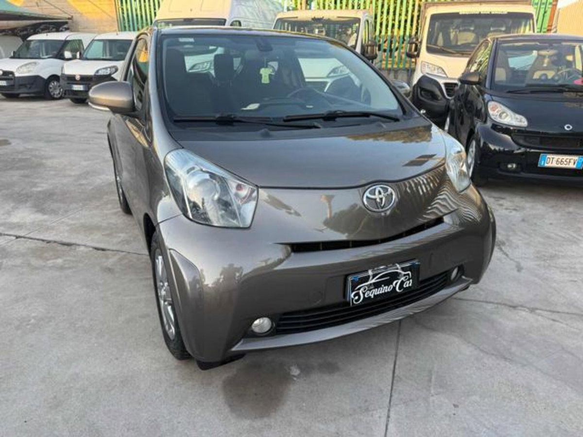 Toyota iQ 1.0 (2)