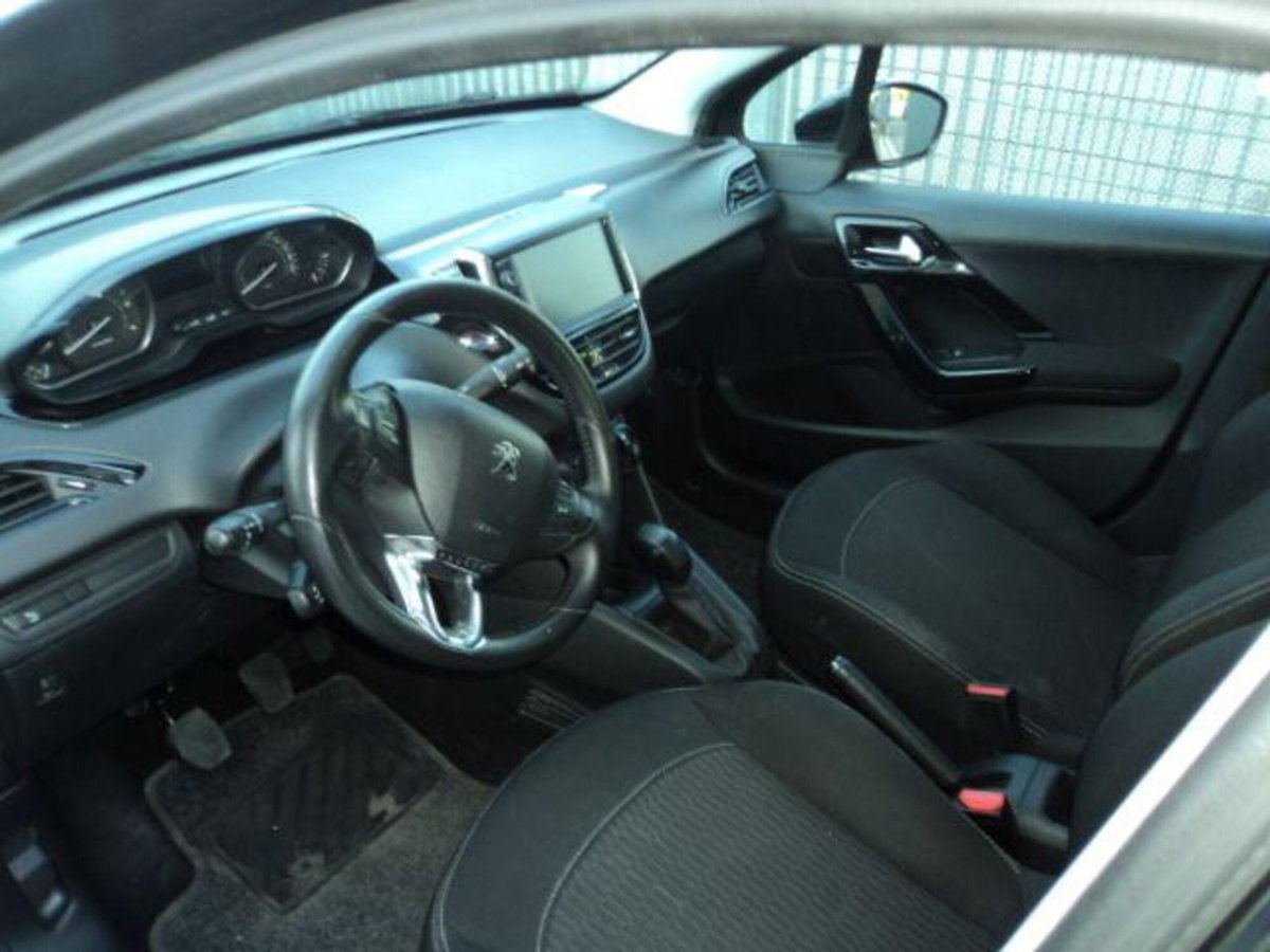 Peugeot 208 75 5 porte Allure (13)