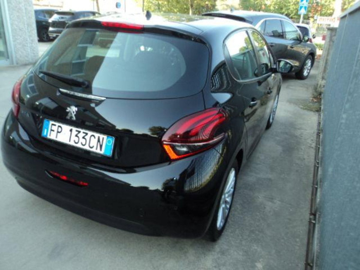 Peugeot 208 75 5 porte Allure (5)