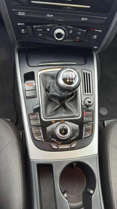 Audi A4 Avant 2.0 TDI 177CV quattro (7)