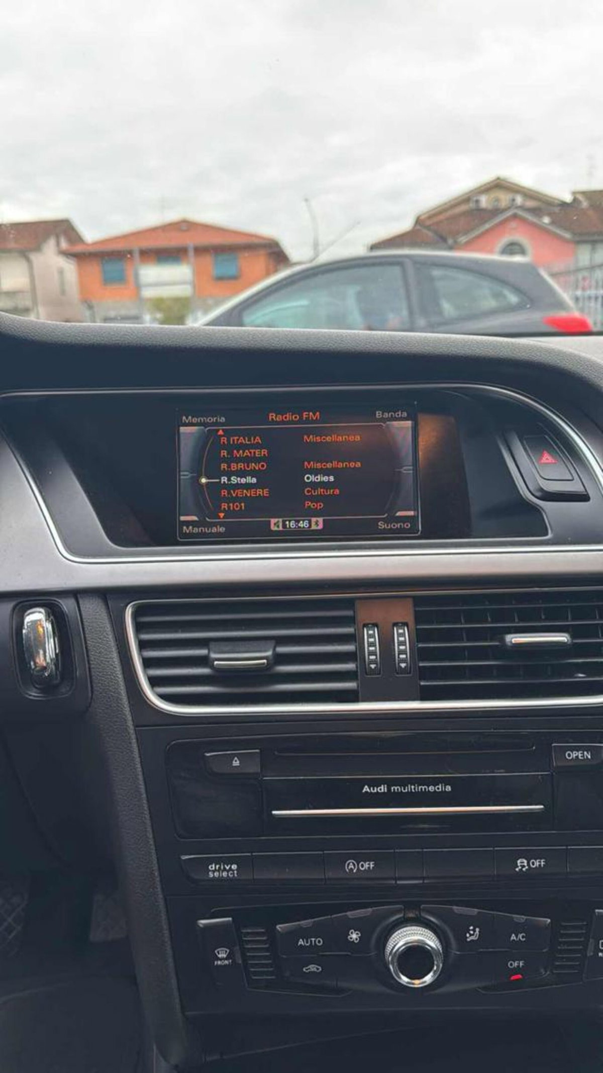 Audi A4 Avant 2.0 TDI 177CV quattro (8)