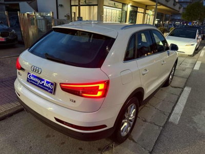 Audi Q3 2.0 TDI 120 CV Business (4)