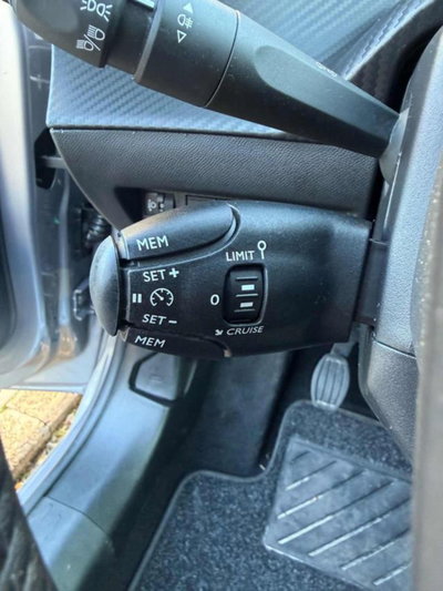 Peugeot 208 PureTech 75 Stop&Start 5 porte Allure (11)