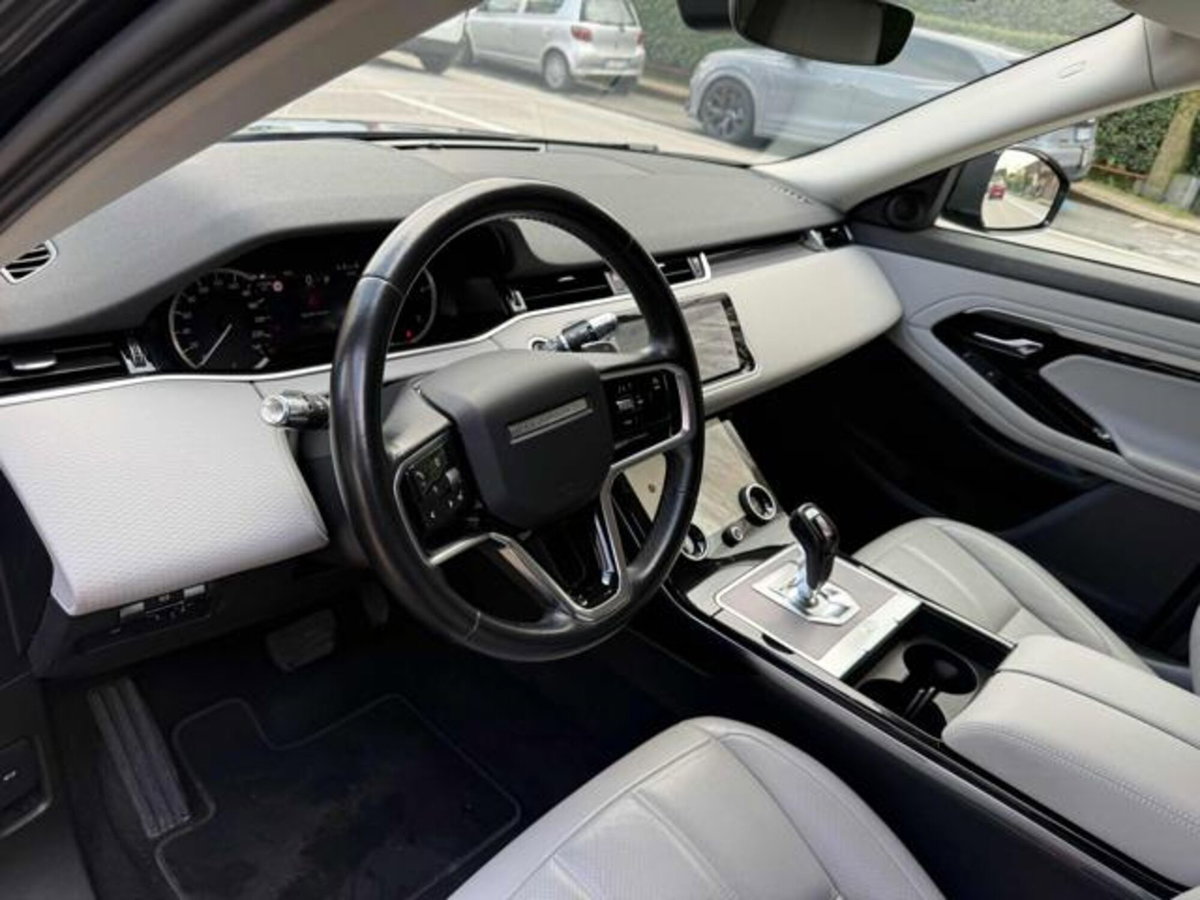 Land Rover Range Rover Evoque 2.0D I4 163 CV AWD Auto SE (8)