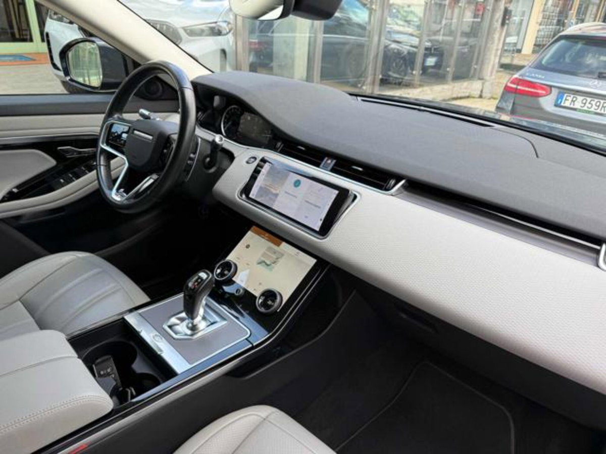 Land Rover Range Rover Evoque 2.0D I4 163 CV AWD Auto SE (9)