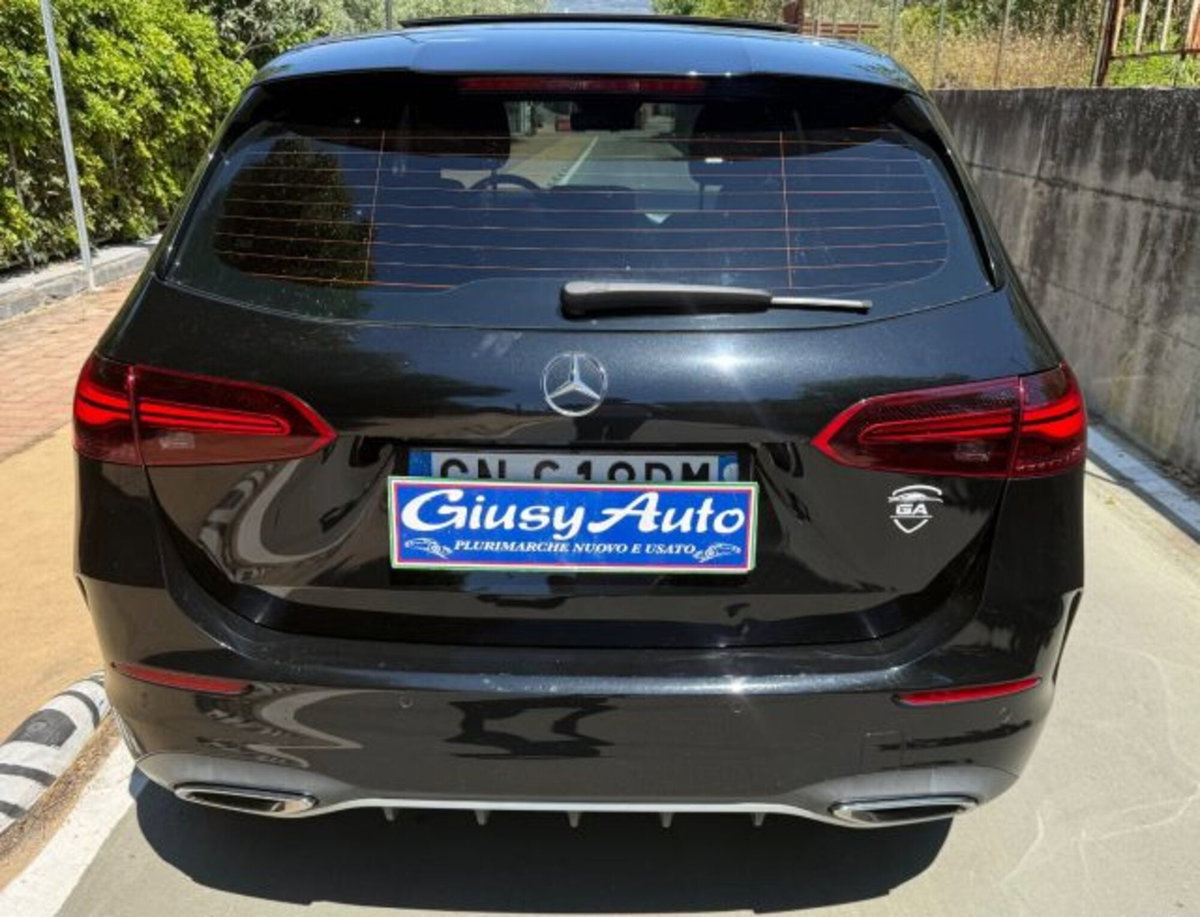 Mercedes-Benz Classe B 180 d AMG Line Premium Plus auto (5)