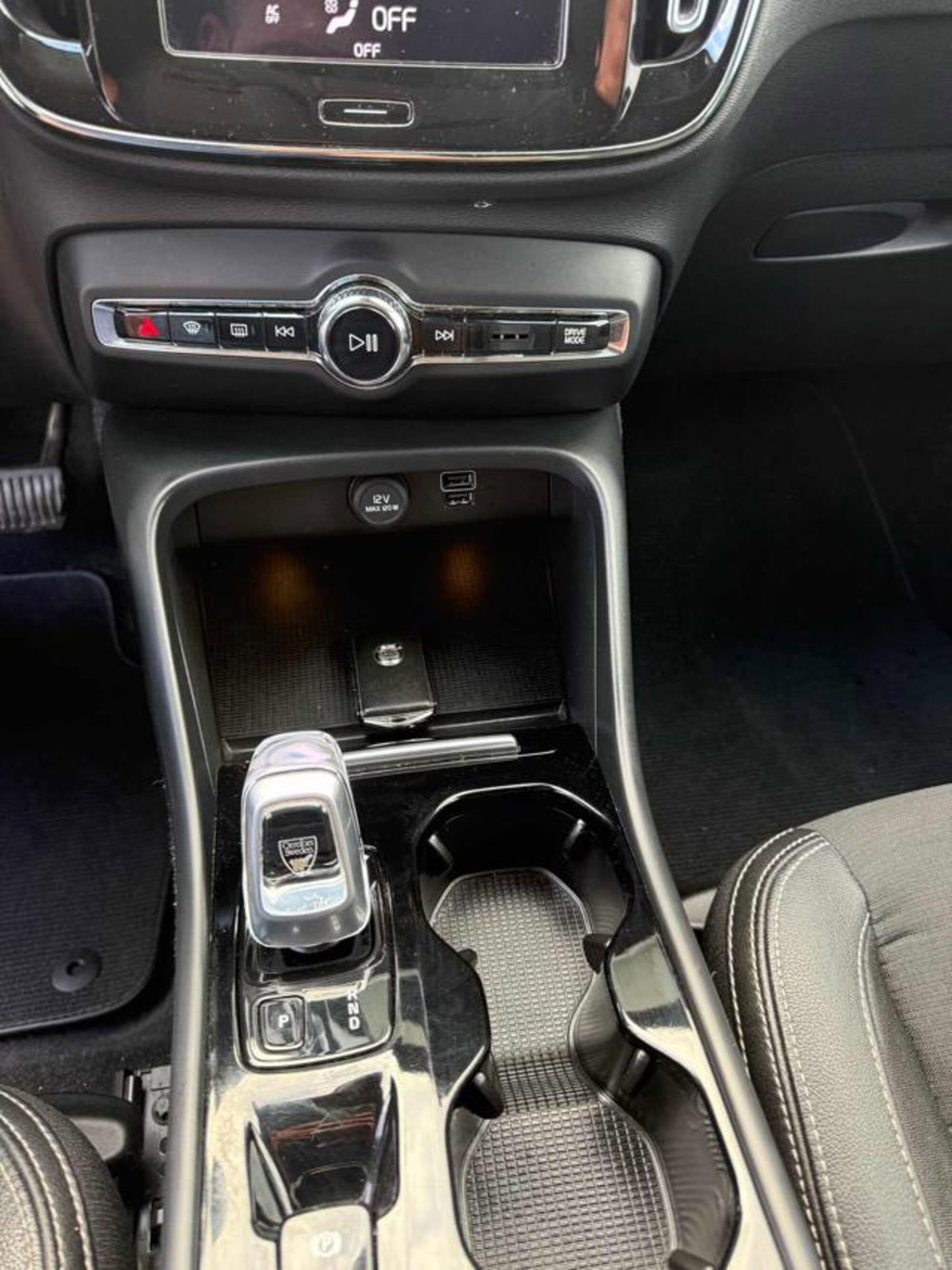 Volvo XC40 D3 Geartronic Inscription (12)