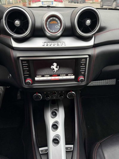 Ferrari California Spider California T DCT (14)