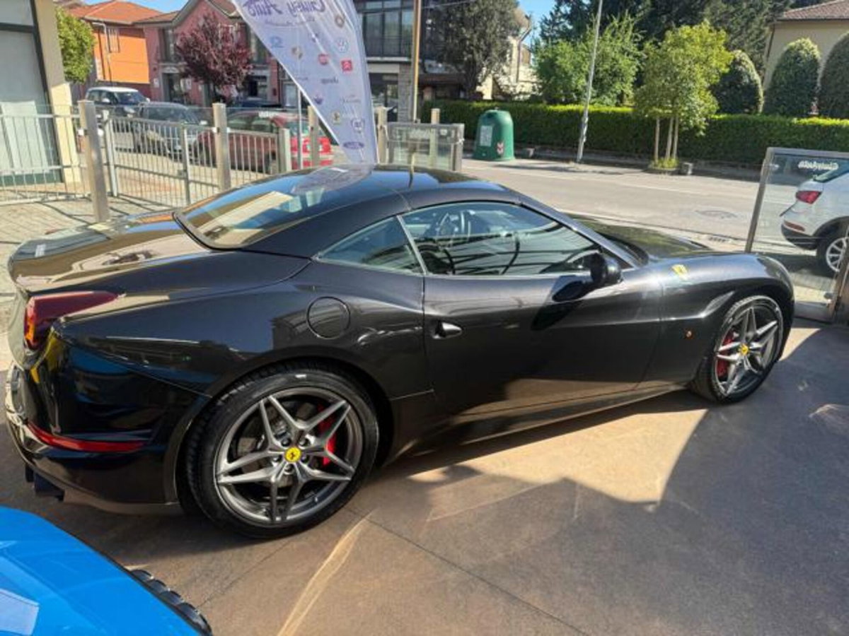 Ferrari California Spider California T DCT (4)
