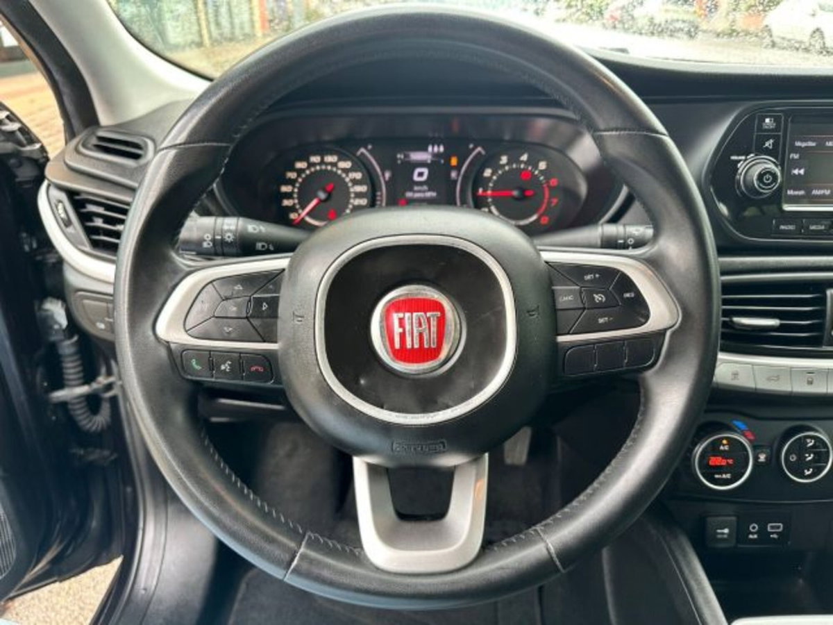Fiat Tipo Tipo 1.4 T-Jet 120CV GPL 4 porte Easy (6)