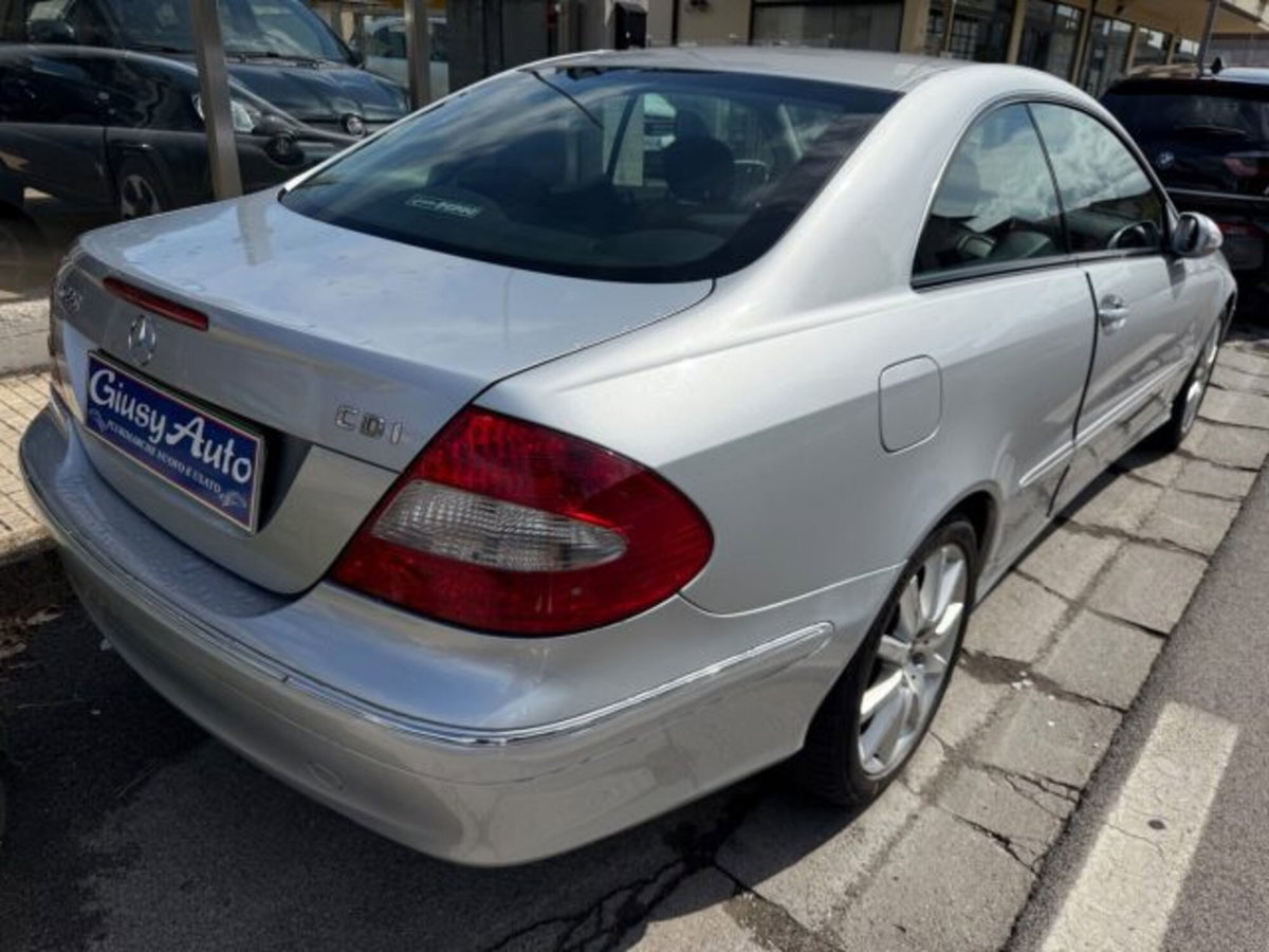 Mercedes-Benz CLK 220 CDI cat Avantgarde (6)