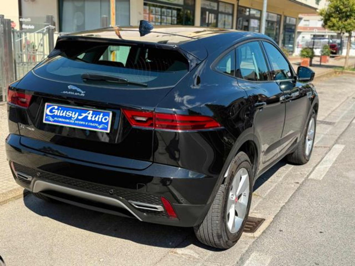 Jaguar E-Pace 2.0D I4 163 CV AWD Auto (6)