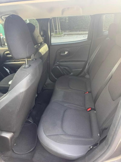Jeep Renegade 1.6 Mjt DDCT 120 CV Limited (11)