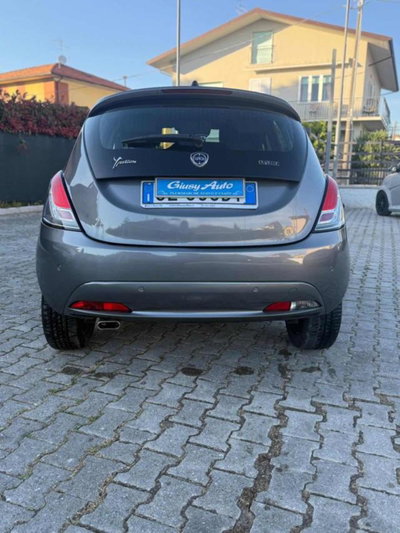 Lancia Ypsilon 1.0 FireFly 5 porte S&S Hybrid Gold Plus (5)