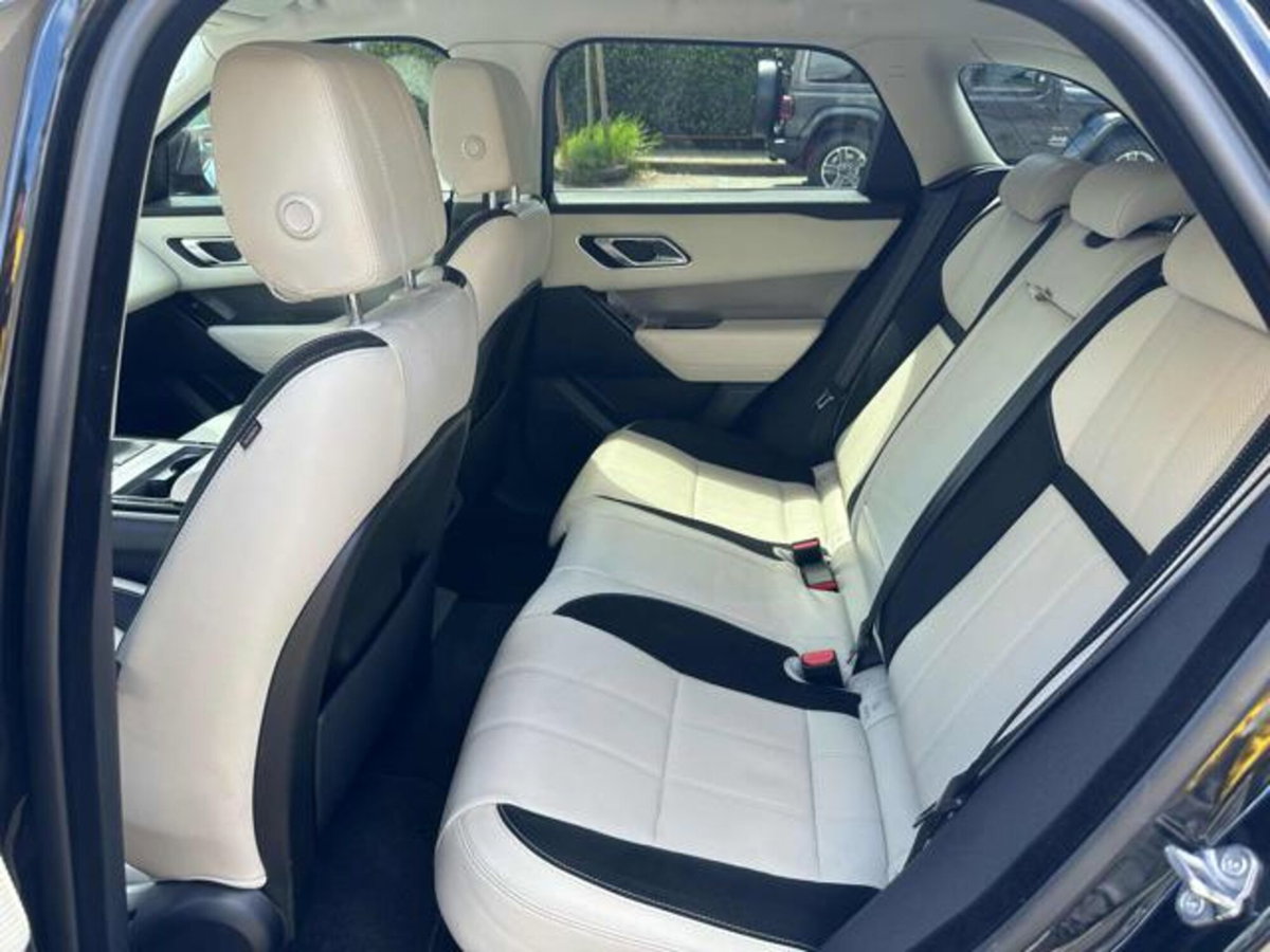 Land Rover Range Rover Velar 2.0D I4 240 CV (10)