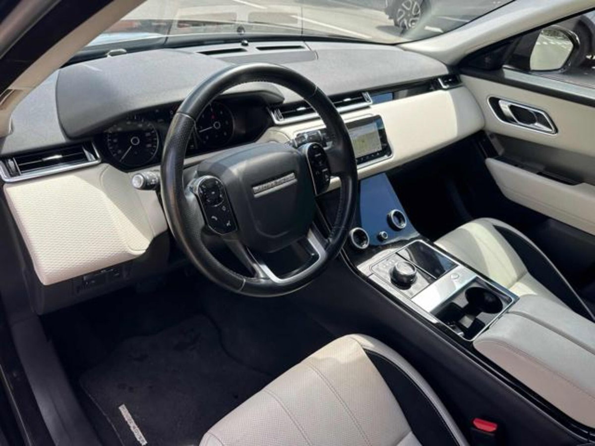 Land Rover Range Rover Velar 2.0D I4 240 CV (6)