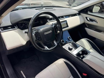 Land Rover Range Rover Velar 2.0D I4 240 CV (6)