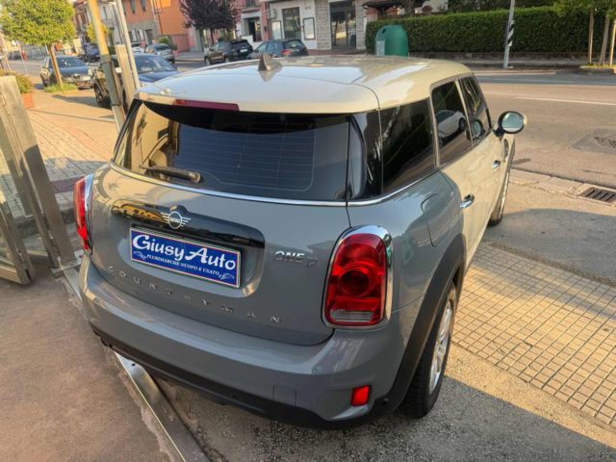 MINI Mini Countryman 1.5 One D Business Countryman (4)