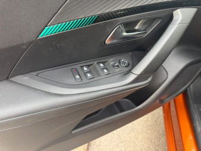 Peugeot 2008 PureTech 130 S&S EAT8 Allure Pack (10)