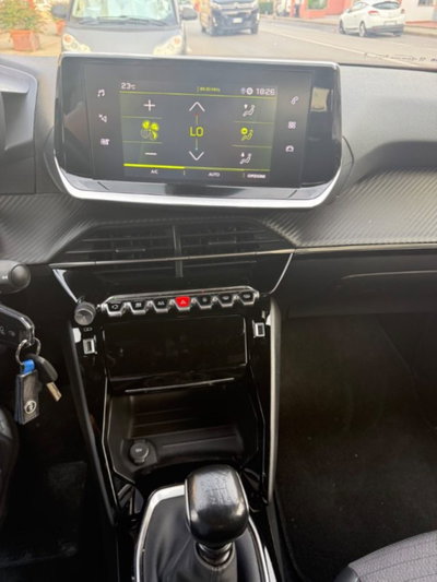 Peugeot 2008 PureTech 130 S&S EAT8 Allure Pack (9)