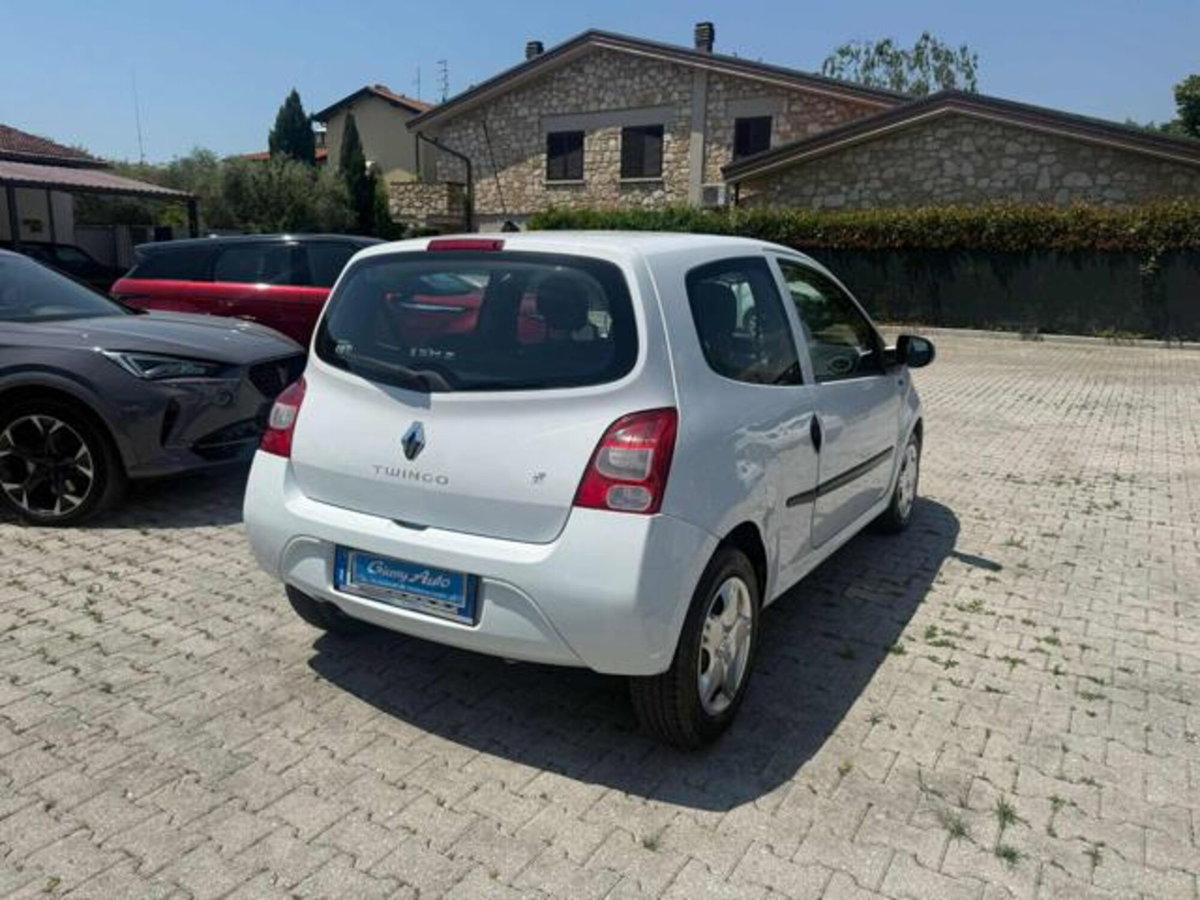 Renault Twingo 1.2 16V Live (5)