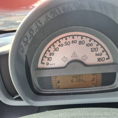 smart Fortwo 1000 52 kW MHD coupé pulse (8)