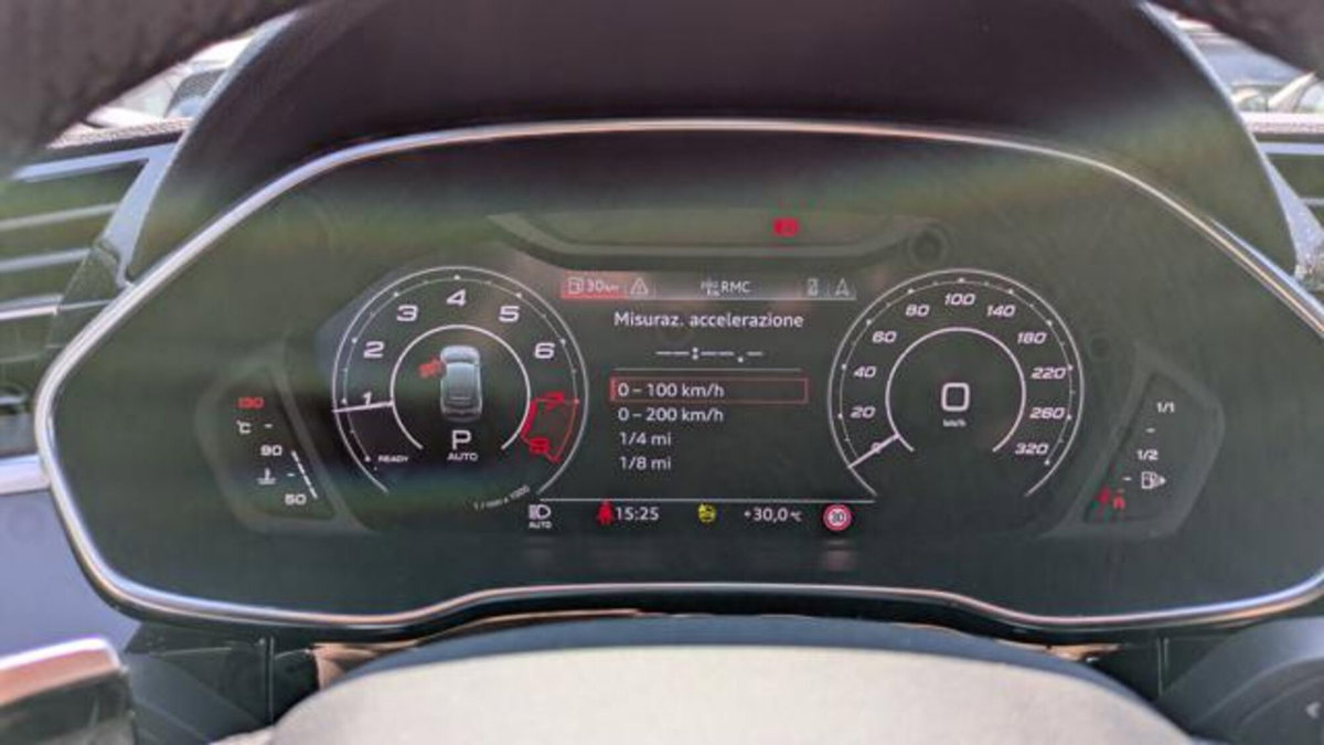 Audi RS Q3 2.5 quattro s-tronic (13)
