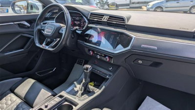 Audi RS Q3 2.5 quattro s-tronic (8)